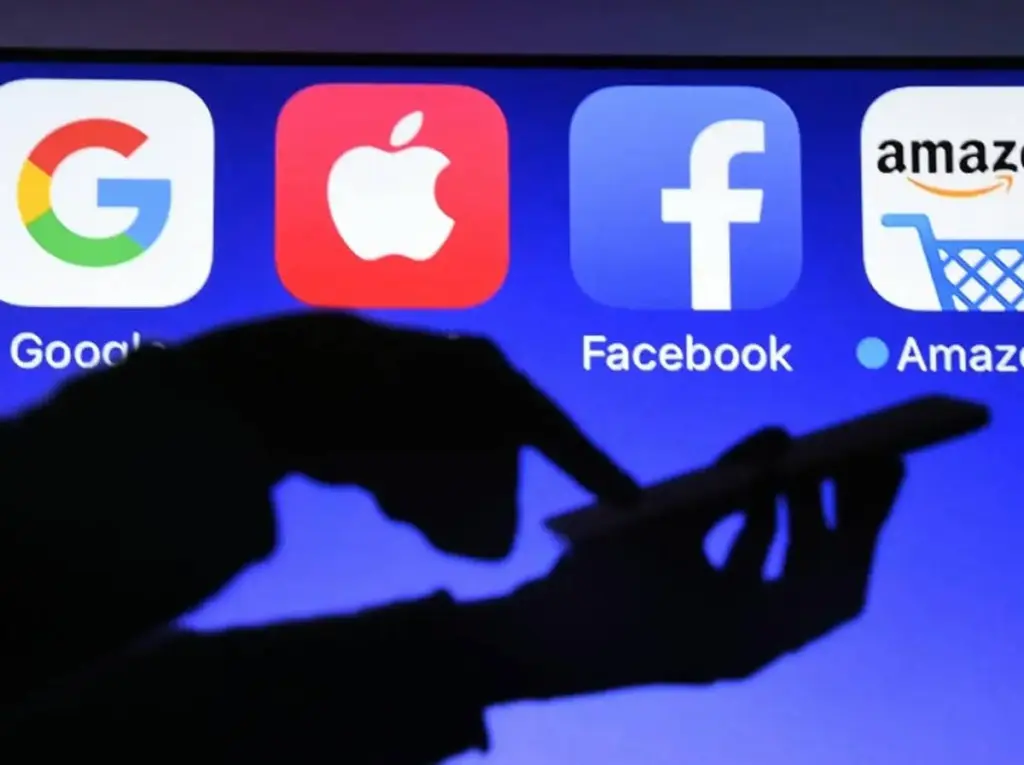 انقطاع عالمي بخدمات فيسبوك وانستغرام وواتسآب يفاجئ المستخدمين