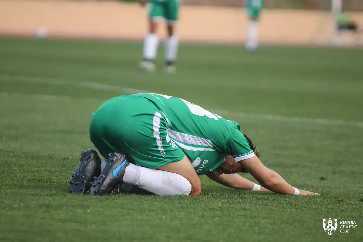 من الألقاب إلى الهواة.. أندية قادها الاحتضار إلى شفا الاندثار