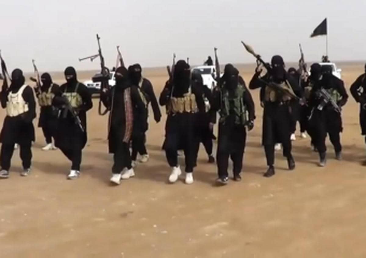 “الحشد الشعبي” يصد هجوم “داعش” وسط العراق