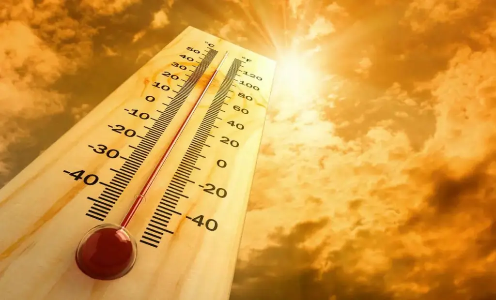 طقس الخميس.. حرارة نسبية بمعظم جهات المملكة
