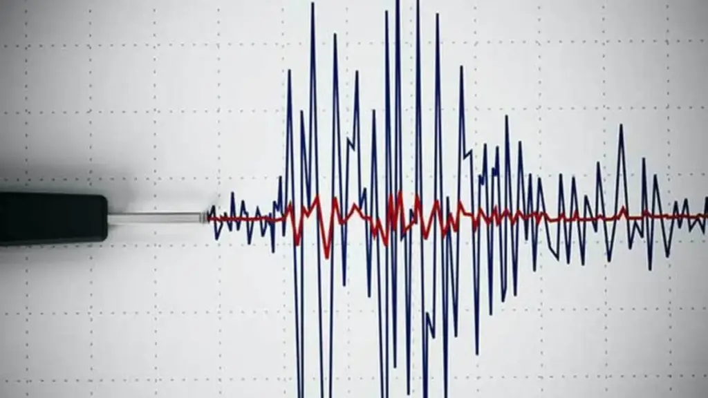 هزة أرضية بقوة 4.2 درجات في منطقة بركانية بإيطاليا