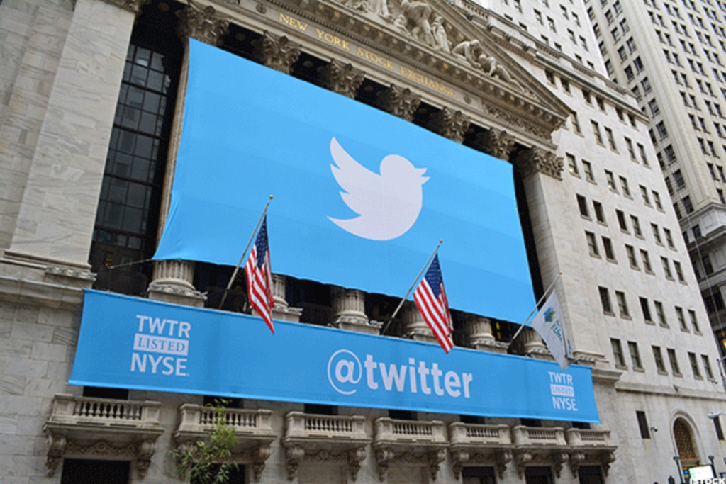 تويتر ترفع مستخدميها إلى 206 ملايين
