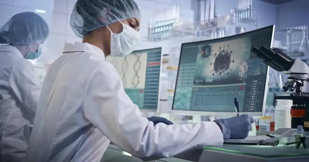 مقترح لحل أزمة طلبة الطب وإيقاف نزيف الهجرة إلى الخارج