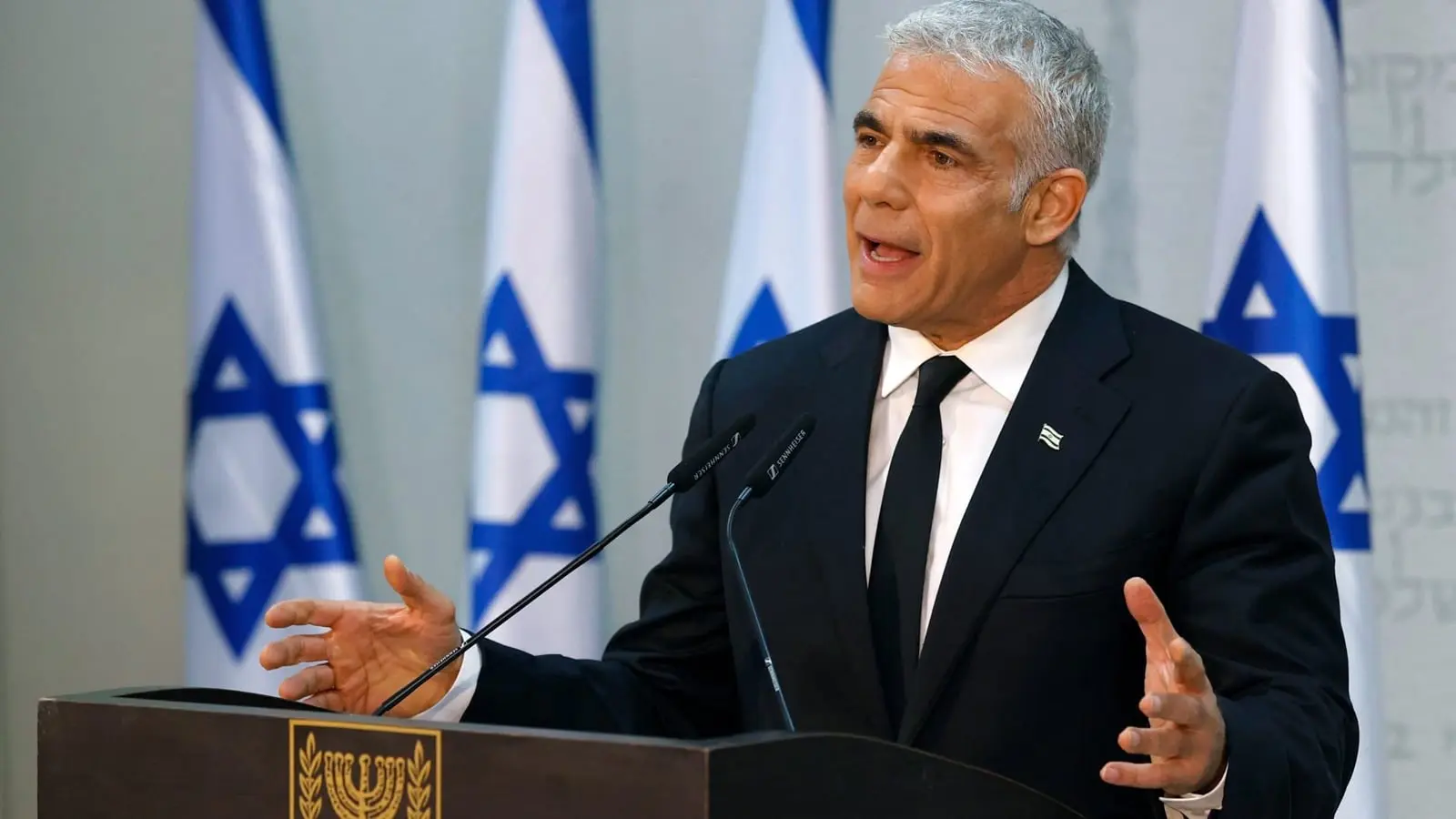 لابيد: إدارة بن غفير لشؤون القدس خلال رمضان ستفجر المنطقة