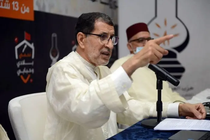 “البيجيدي” يستنكر استهداف مرشحيه بالمال والتهديد ويحذّر من إفساد الانتخابات