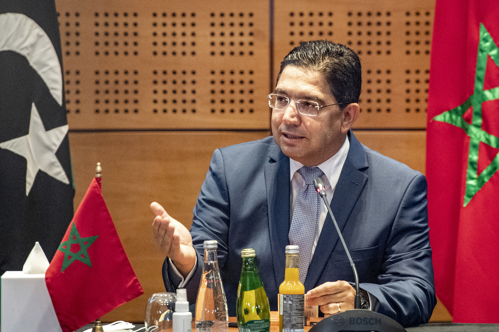بوريطة يجري اتصالا هاتفيا مع نظيره الموريتاني
