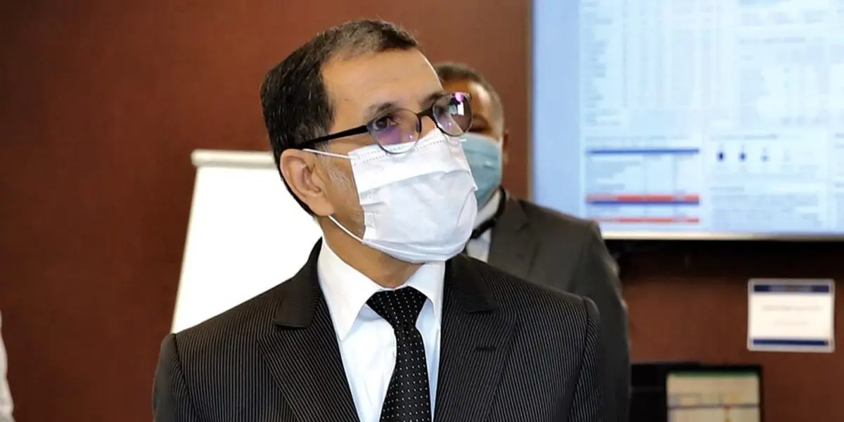 رئيس الحكومة يدافع عن تلقيح التلاميذ ويكشف دوافع إقراره بالمغرب