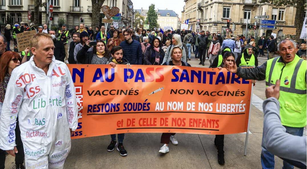 للأسبوع الـ14 تواليا.. الاحتجاجات ضد جواز التلقيح مستمرة بفرنسا