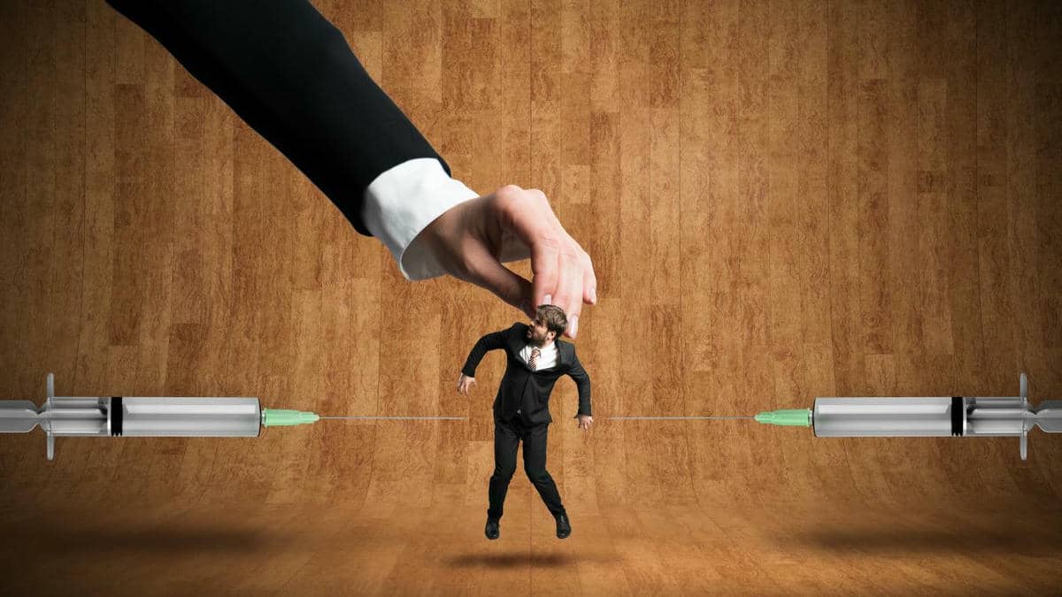 حركة “معا”: فرض جواز التلقيح غير منطقي وبلاغات “منتصف الليل” مستمرة