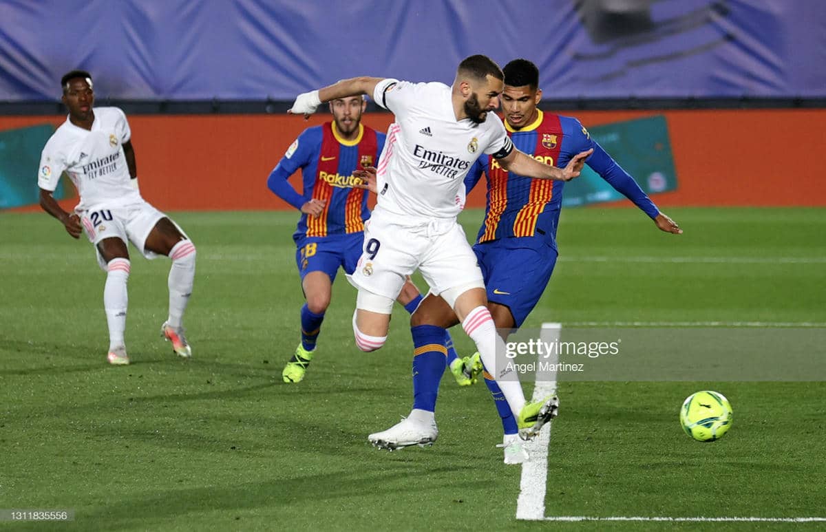 كلاسيكو الكون.. الريال يهزم البارصا في عقر داره ويتصدر الدوري الإسباني