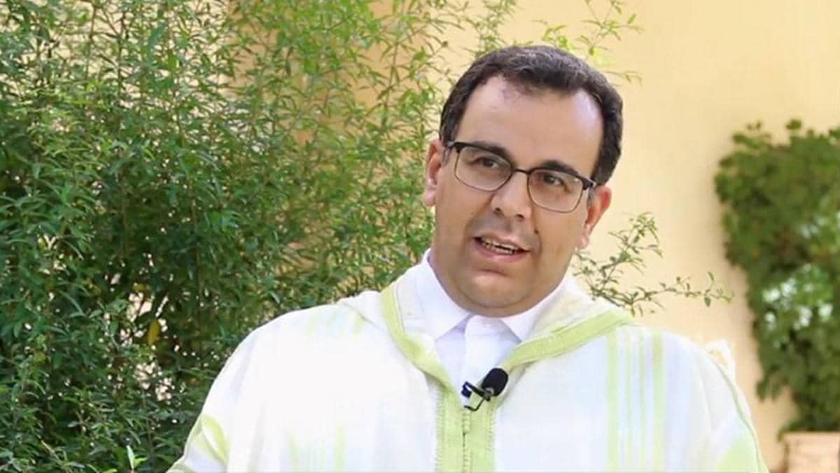 التهامي الحراق يصدر “حادي العشاق”