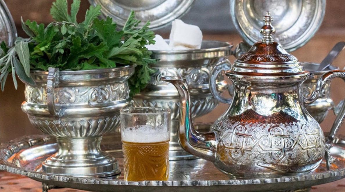 دراسة: المغاربة يستهلكون 70 ألف طن من الشاي سنويا