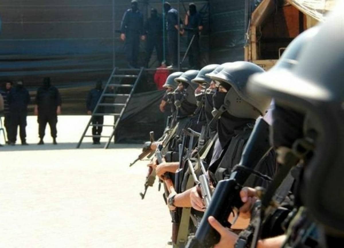 حماس تنفي تصريحات لويتكوف عن استعدادها لنزع سلاحها