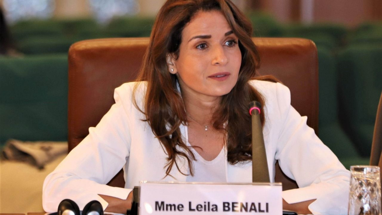 المغرب يرفع سقف خفض الانبعاثات بـ53% ويدعو لتمويل مناخي جديد