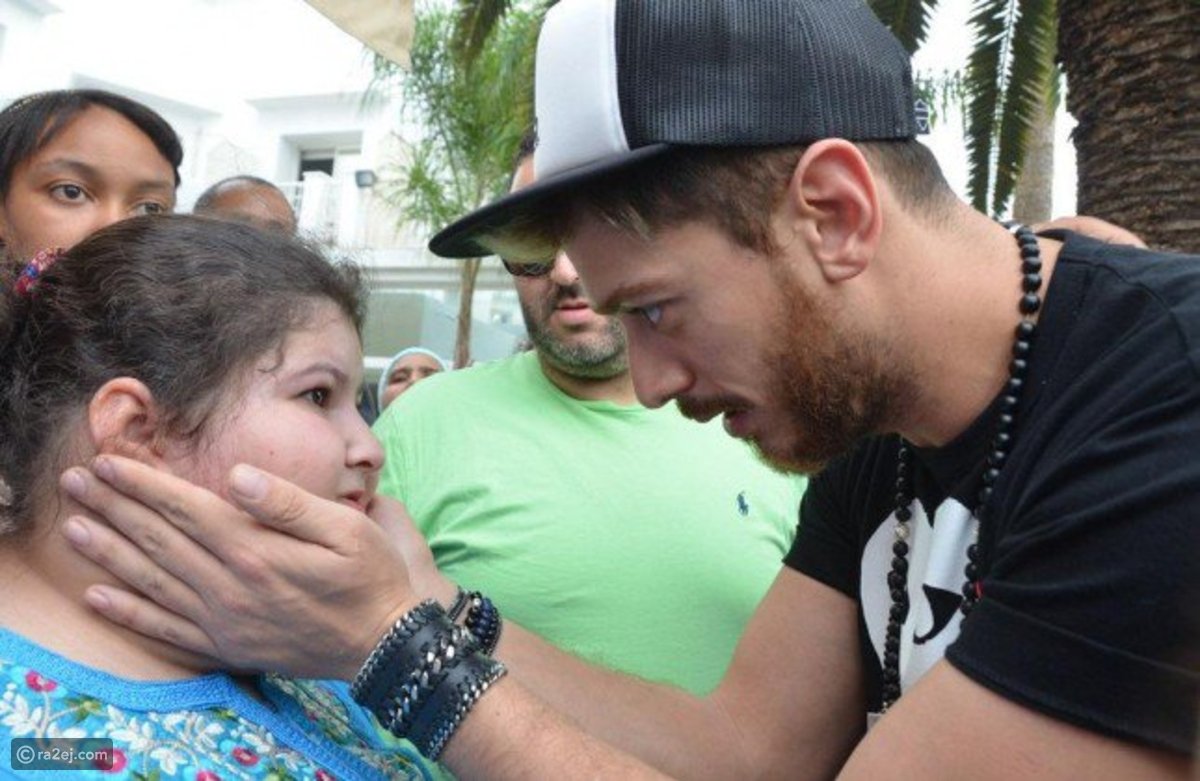 بكلمات مؤثرة.. سعد لمجرد ينعى الطفلة آية