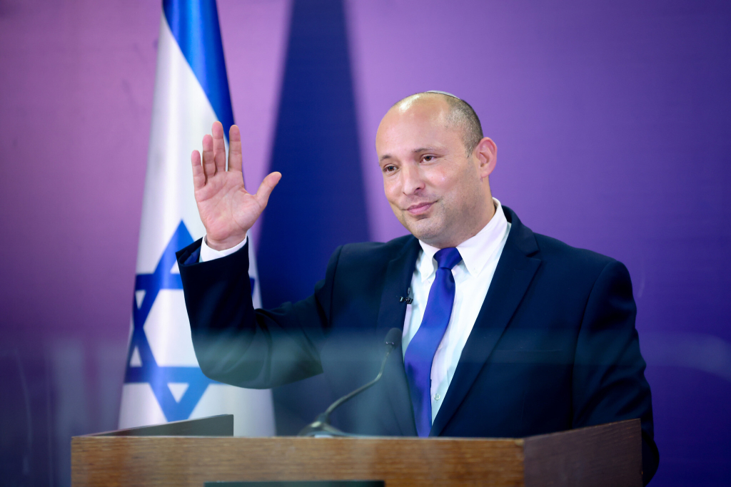 رئيس وزراء إسرائيل للملك: نتطلع للعمل معا والعام القادم سيجلب تعاونا أكثر