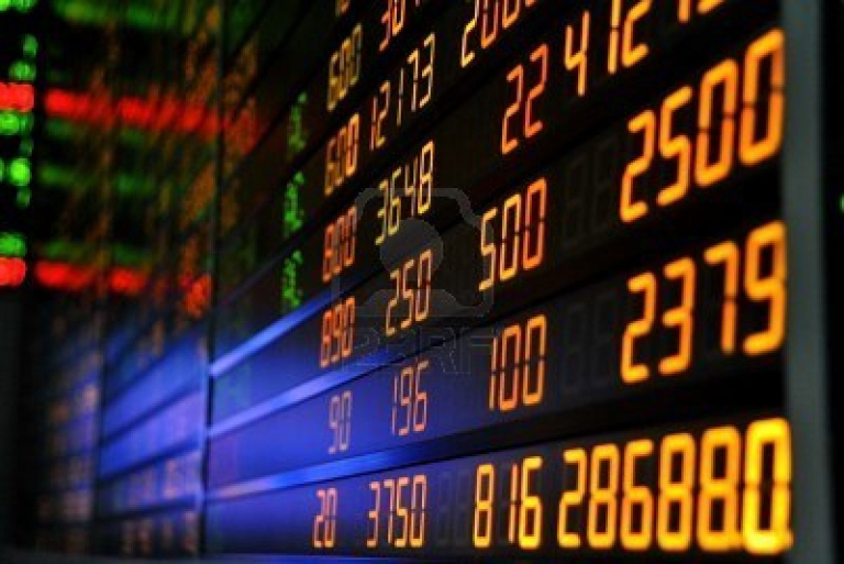 السوق المالية 19 مؤشرات البورصة تواصل النمو في 2025 والمغاربة يهيمنون على التداولات