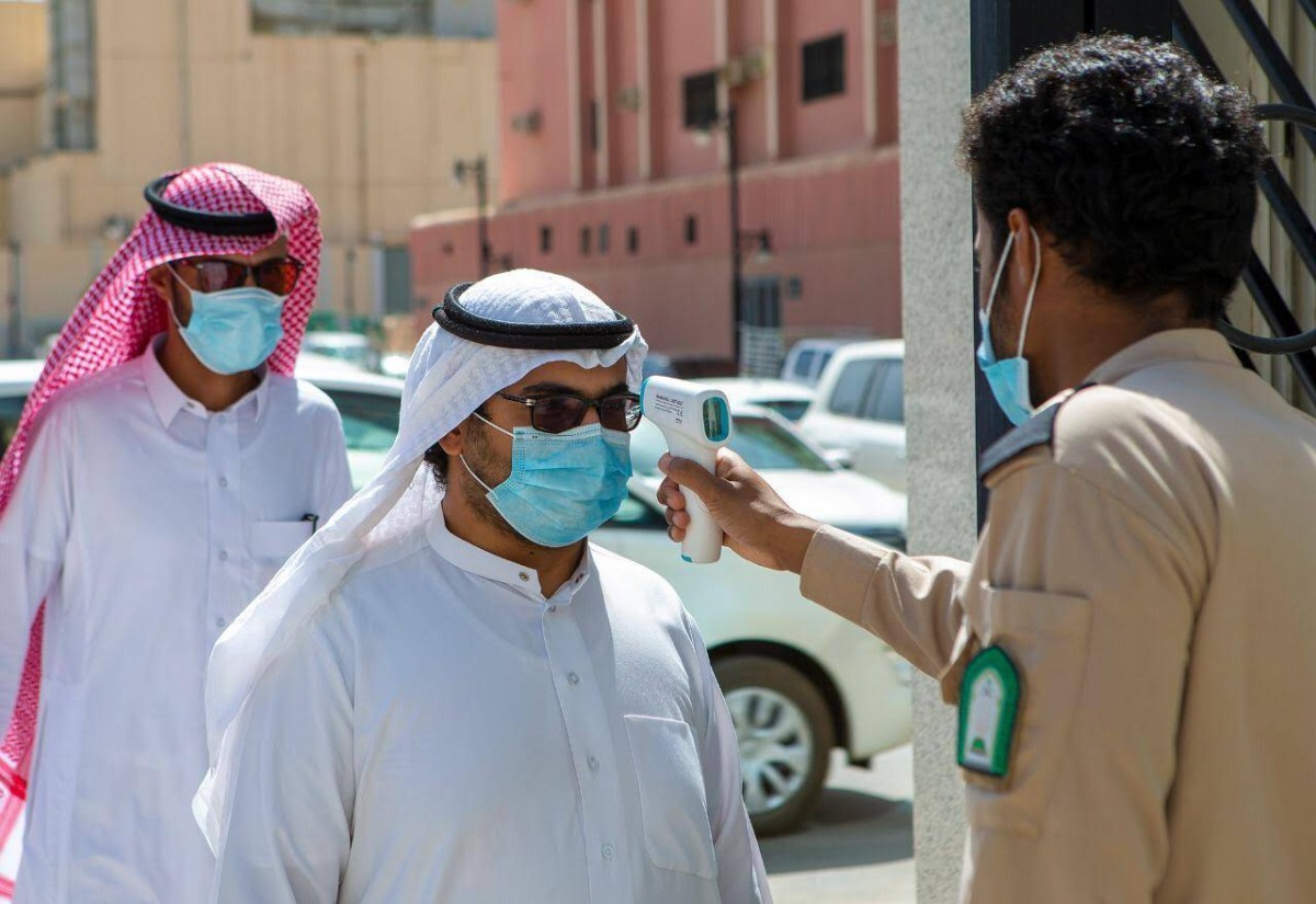الوضع الوبائي بأوروبا يدفع السعودية لتشديد الإجراءات الاحترازية