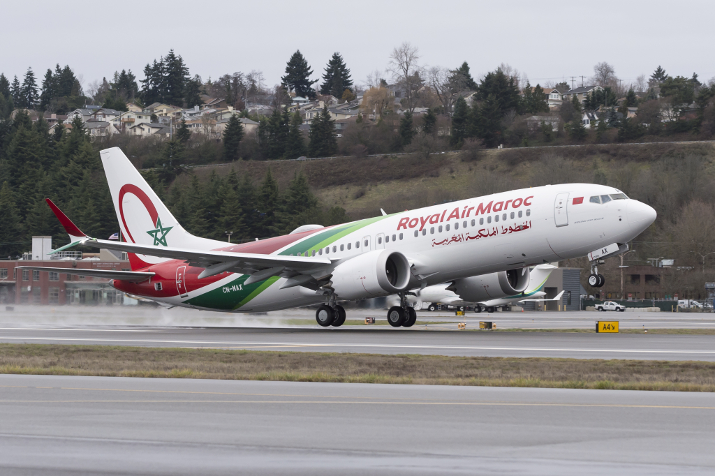 المغرب يعلّق الرحلات الجوية مع جنوب إفريقيا بسبب المتحوّرة الجديدة