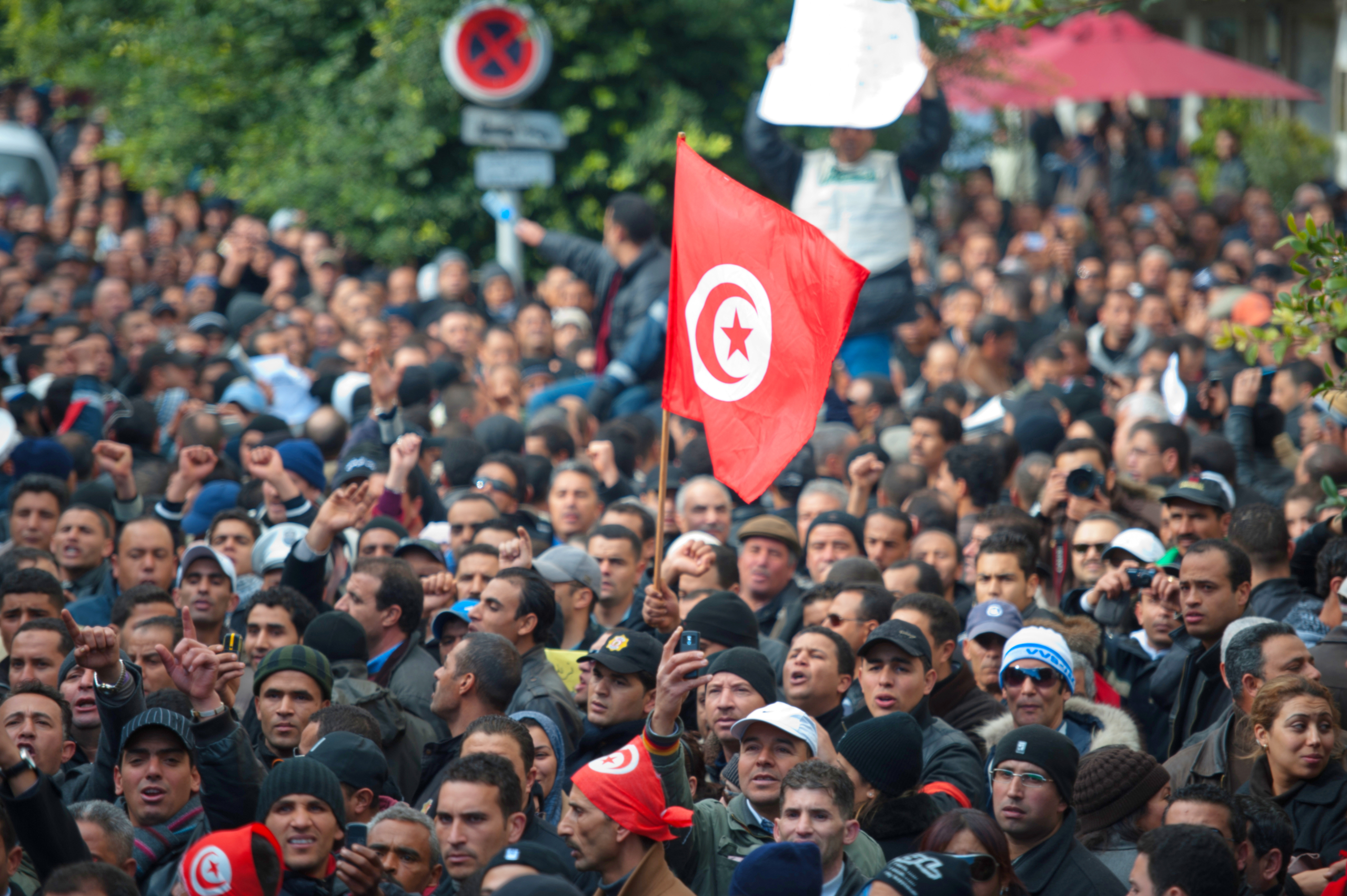 الرئيس التونسي يغيّر تاريخ الاحتفال بذكرى “ثورة الياسمين”