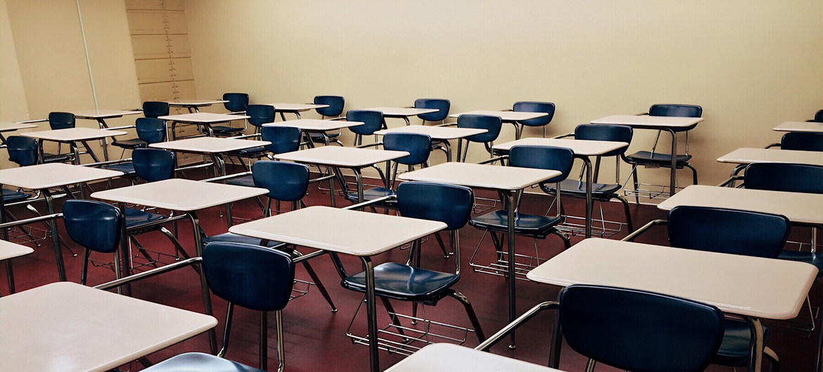 تقرير: إغلاقات المدارس تهدد رفاهية جيل من الطلاب مدى الحياة