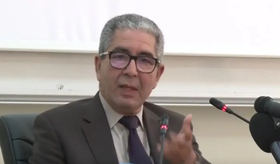 الملك ينعى الراحل حرزني: مناضل حقوقي وفي للوطن