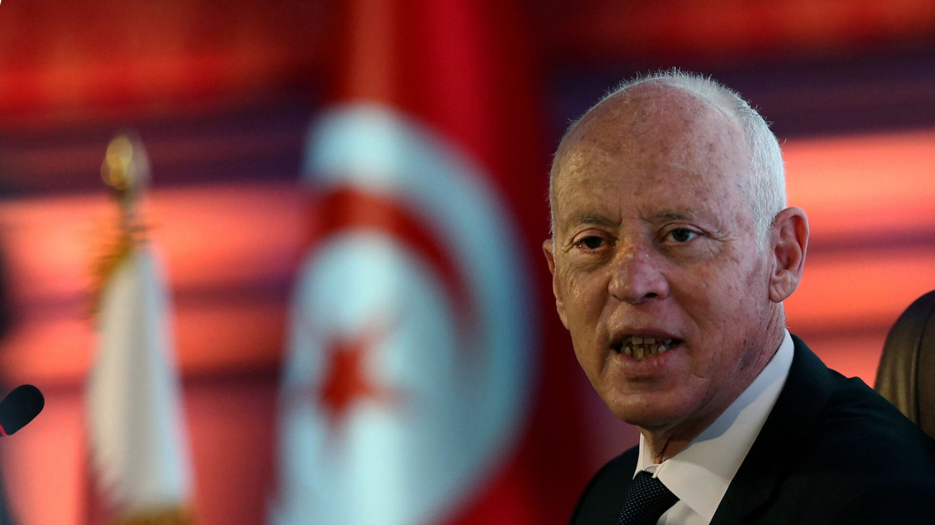 سعيّد يؤكد: الإسلام ليس “دين الدولة” في دستور تونس الجديد