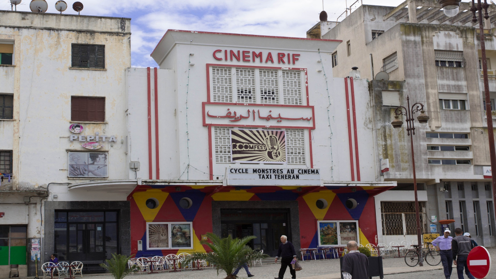 إصدار مؤلف جديد حول تاريخ القاعات السينمائية بالمغرب