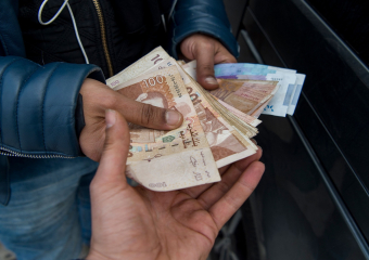 ديون المغاربة تبلغ 456 مليار درهم و10% عاجزون عن السداد