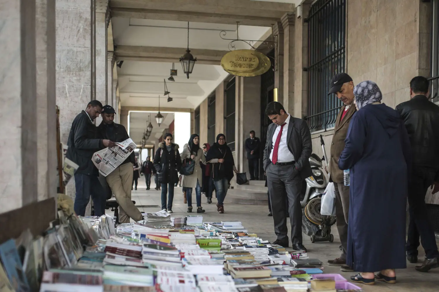 الكتب المقرصنة تغزو السوق المغربية وتصيب صناعة الكتاب في مقتل
