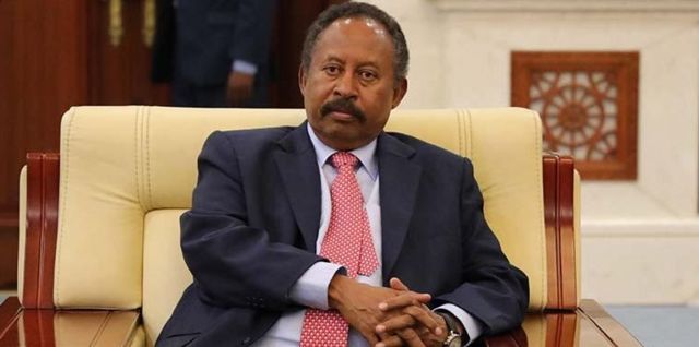 رئيس وزراء السودان يستقيل مع تواصل الاحتجاجات