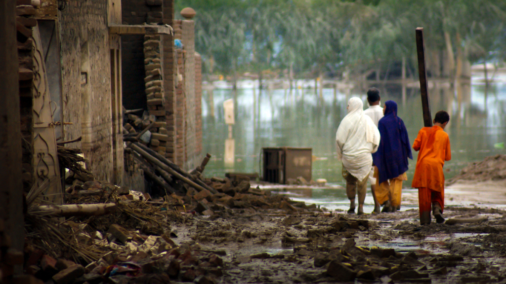 بسبب الكوارث الطبيعية.. 143 مليون شخص سينزحون ويهاجرون بحلول العام 2050