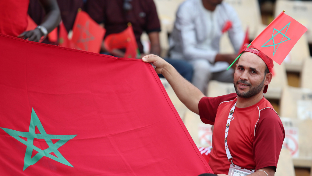 مغاربة ياوندي يشيدون بأداء “الأسود” ويتوقعون بلوغهم أبعد نقطة في “الكان”