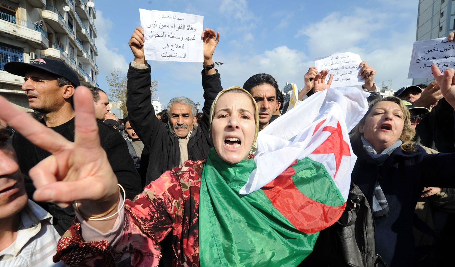 حزب جزائري يستنكر تجريم العمل السياسي و”حرب” النظام ضد الشعب