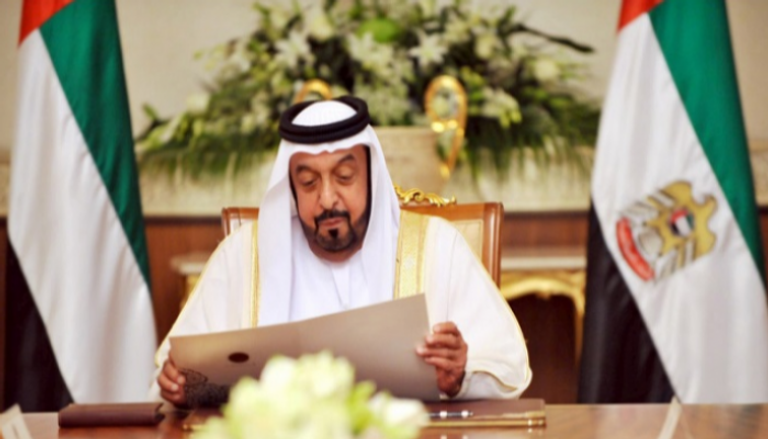 الملك يهنئ رئيس الإمارات بعيد ميلاده