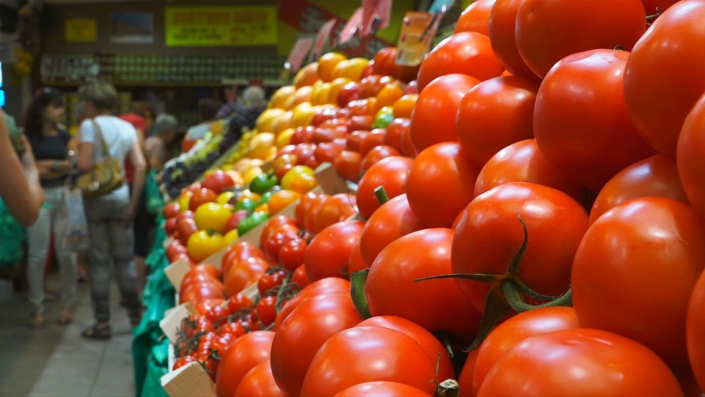 المغرب يصفع إسبانيا ويتجاوزها في ترتيب أكثر مصدري الطماطم للمملكة المتحدة