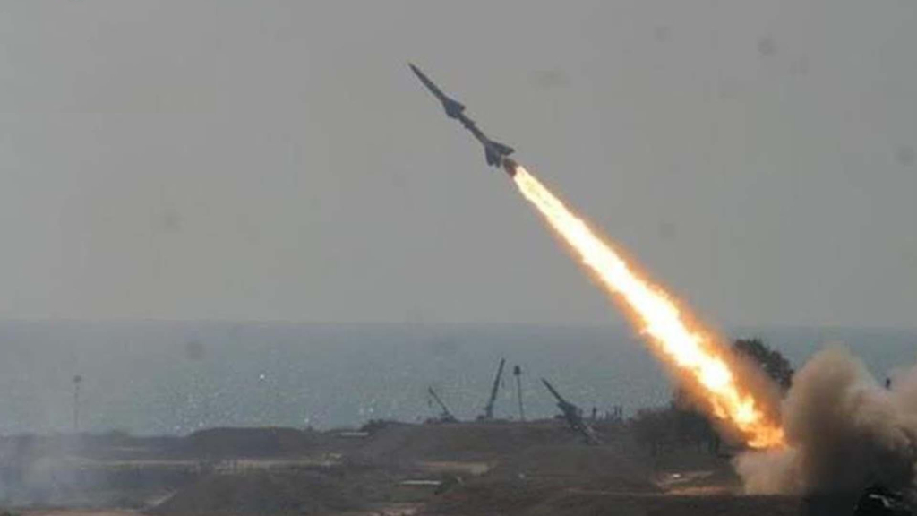 الإمارات تعترض صاروخا باليستيا لميليشيات الحوثي
