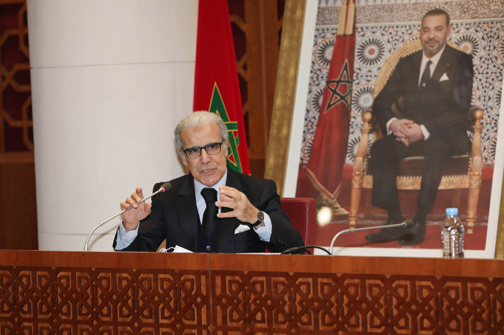 والي بنك المغرب يعزو تجاوز التضخم 5% إلى عوامل خارجية