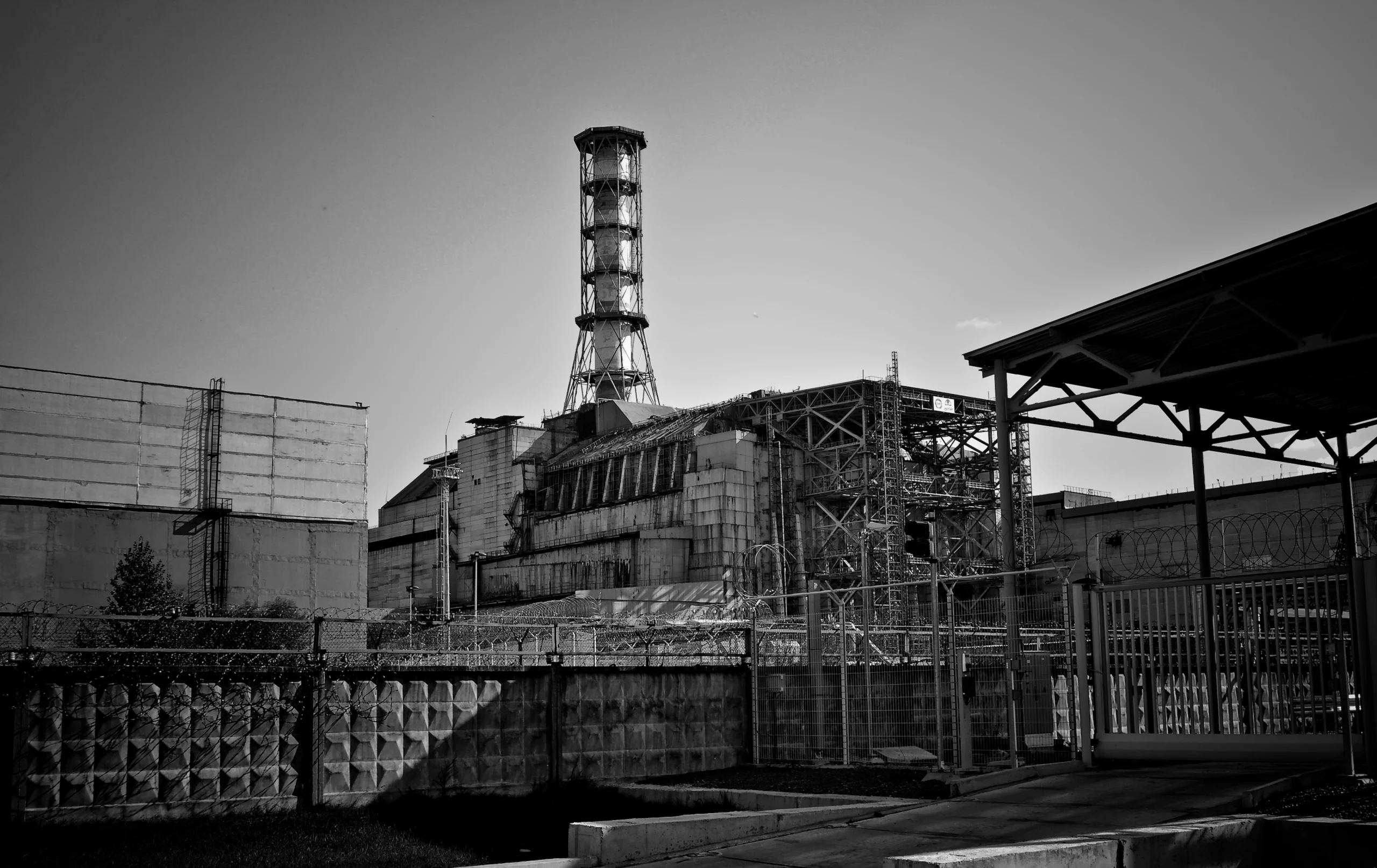 أوكرانيا تعلن سيطرة روسيا على محطة تشيرنوبيل النووية
