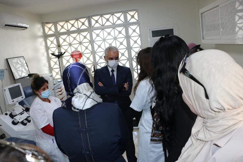 آيت الطالب يعد بإحداث بناية جديدة للمركز الجهوي لتحاقن الدم بالبيضاء