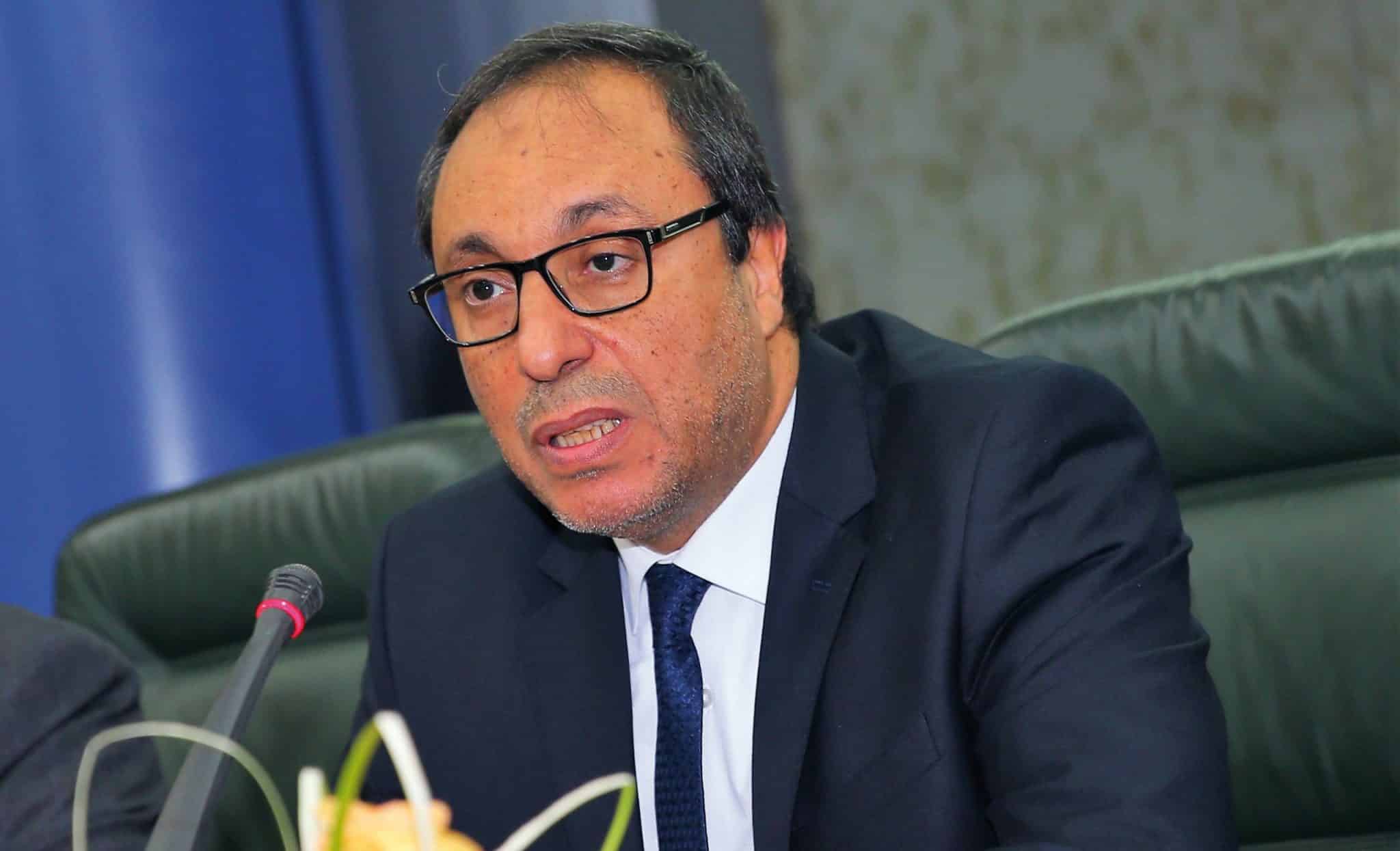 الملك يُعزي الوزير السابق اعمارة في والده
