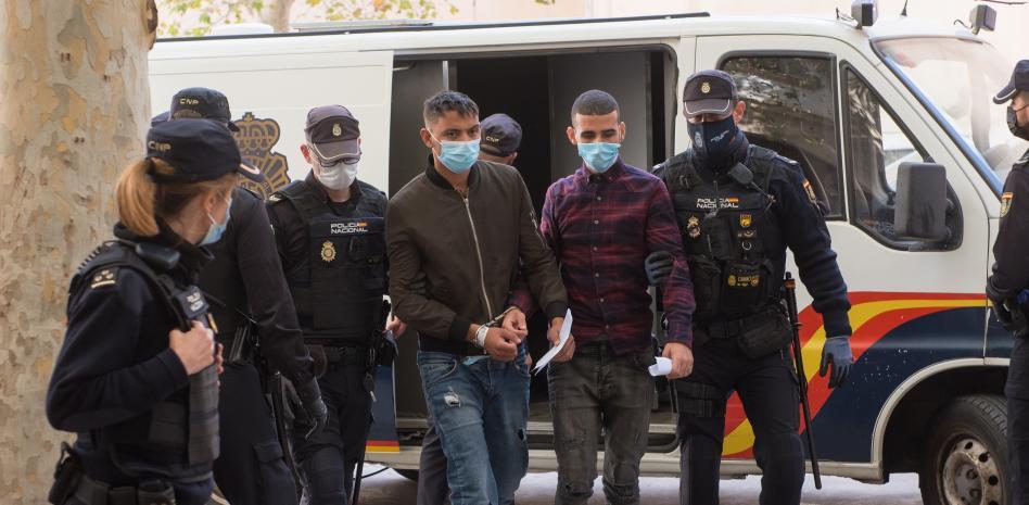 “مع سبق الإصرار”.. تدوينة “فيسبوكية” تورط مغاربة فروا من طائرة بإسبانيا