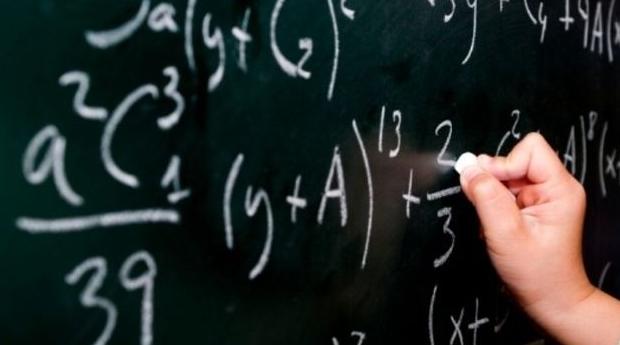 بأولمبياد وطنية.. وزارة التعليم تتوج 12 تلميذا متفوقا