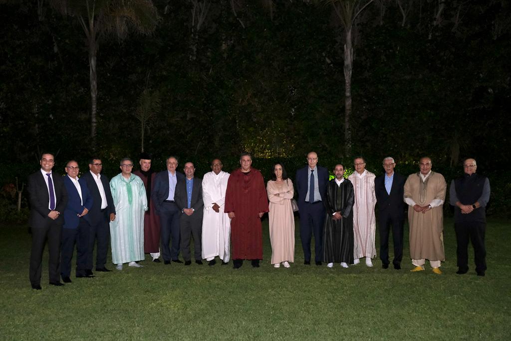 أخنوش يدعو حزبه للوفاء بالتزاماته