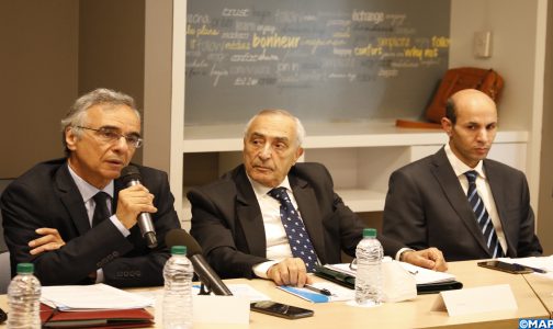 خبراء يناقشون الاقتصاد السياسي في وقت الأزمات