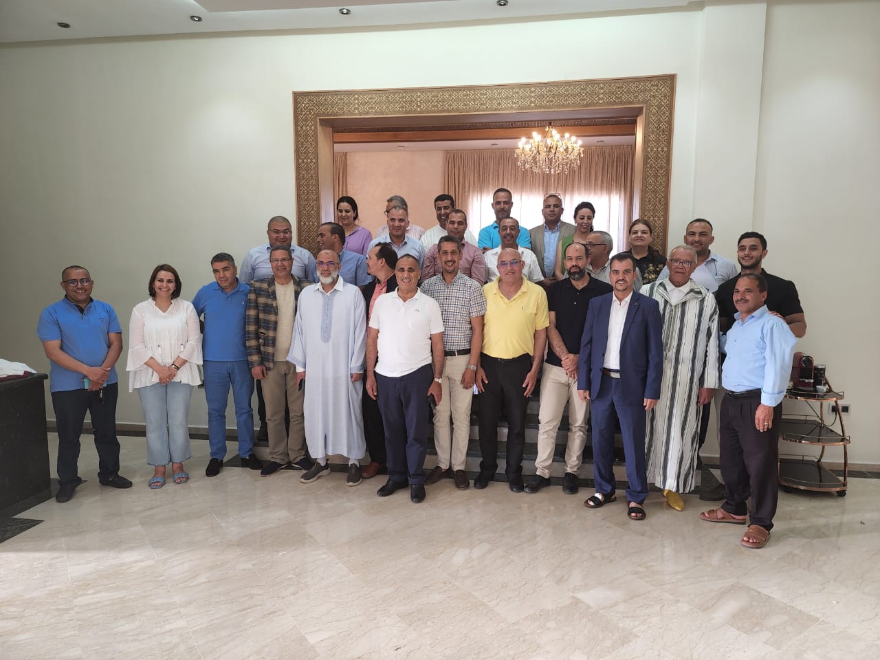 الاستقلال على صفيح ساخن.. جهة مراكش تدعم بركة في “حربه” ضد ولد الرشيد
