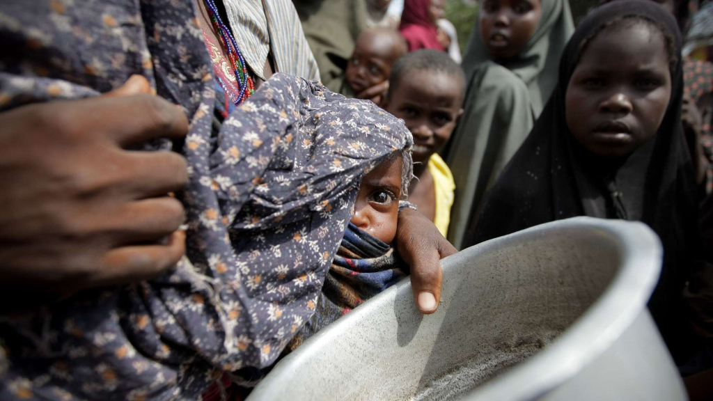 نصف سكان الصومال يعانون الجوع