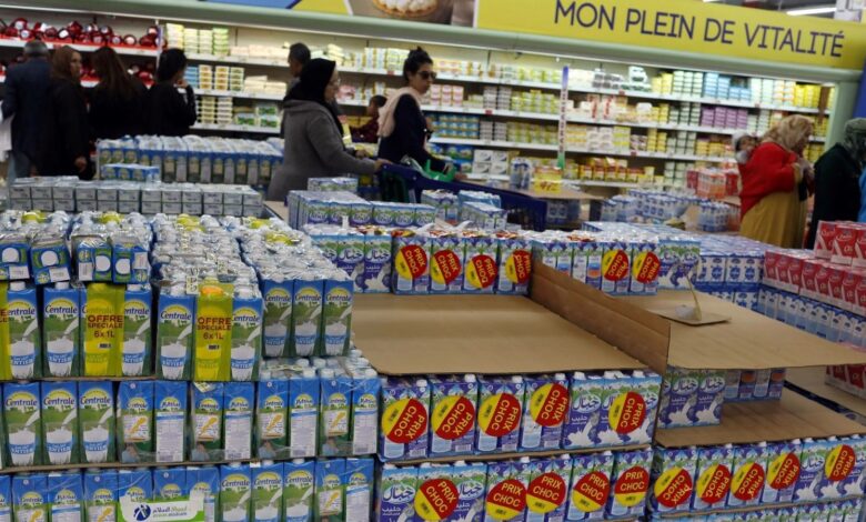 البيجدي يطالب مجلس المنافسة بالتحقيق في “تواطؤ” شركات الحليب لرفع الأسعار