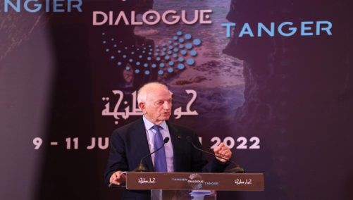 حوار الثقافات يتوج أزولاي بجائزة مرموقة