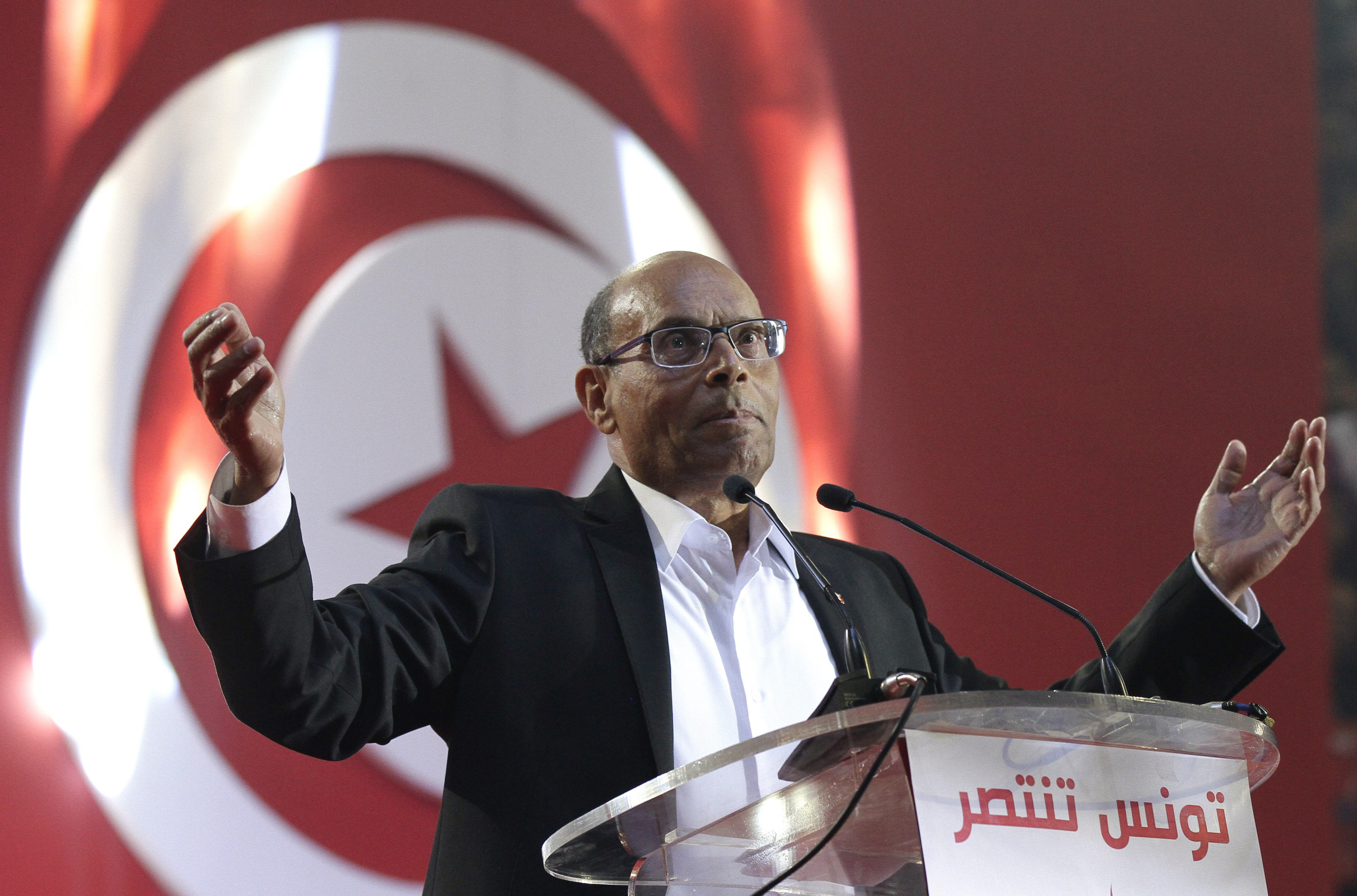 المرزوقي لمدار21: الاستفتاء الدستوري “باطل” والردة الاستبدادية منتهية